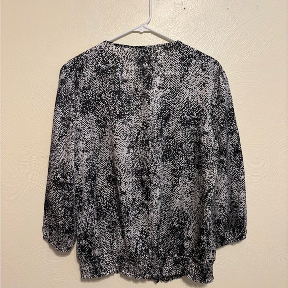 Coldwater Creek Black and White Textured Blouse - Picture 8 of 8